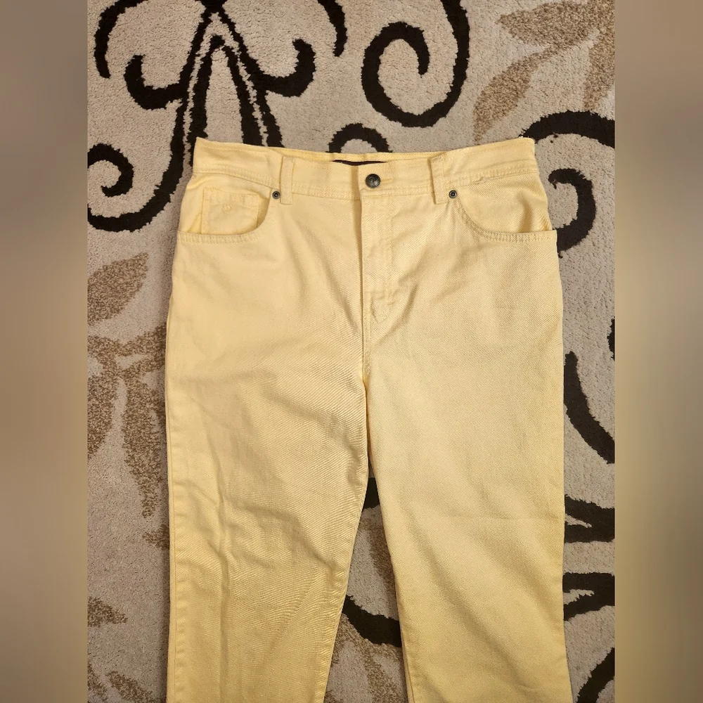 Gloria Vanderbelt Yellow Straight-Leg Jeans - Picture 5 of 8